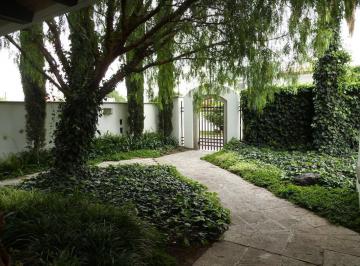 Casa · 470m² · 4 Recámaras · 2 Estacionamientos · Casas Renta y Venta Juriquilla Misiones Queretaro Mr