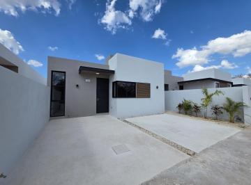Casa · 105m² · 2 Recámaras · 2 Estacionamientos · Casa en Venta Tagora Conkal Yucatan