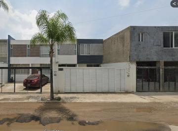 Casa · 114m² · 3 Recámaras · 1 Estacionamiento · Casaa en Venta Mariano Otero Fortin