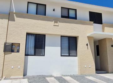 Departamento · 70m² · 2 Recámaras · 1 Estacionamiento · Departamento en Venta Zakia, Terraza con Vista Al Jardín.