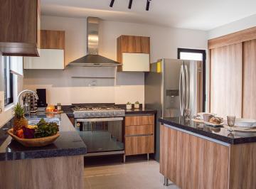 Casa · 143m² · 3 Recámaras · 2 Estacionamientos · Casa en Preventa Zibata, Estacionamiento Techado, Sala de Tv, Jardín