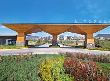 Terreno / Lote · 200m² · Terreno en Venta Altozano de 200 m²