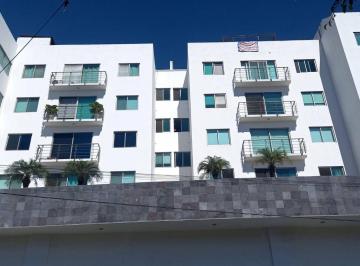 Departamento · 95m² · 3 Recámaras · 2 Estacionamientos · Jacarandas, 3 Recámaras 2 Baños, 2 Estacionamientos
