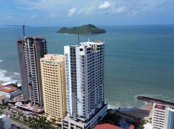 Departamento de 2 habitaciones, Mazatlán · Departamento de 110 m² a Pie de Playa en Venta en Eleve Tower