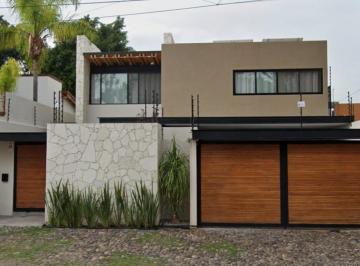 Casa de 4 habitaciones, Querétaro · Preciosa Casa en Venta en Jurica, Santiago de Queretaro, Qro.