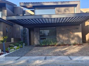 Casa de 4 habitaciones, Morelia · Residencia de Lujo en Campo de Golf Altozano
