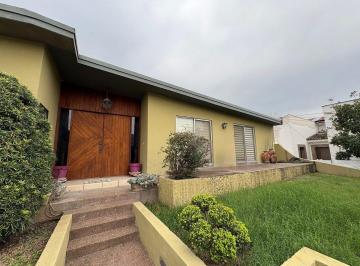 0409dd66029de76cf10625aa03178b75cd072e9662530f6b2b1c1479b9048ffd · Propiedad Residencial con Uso Multifamiliar