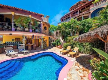 0d408318b4156c80a5e259c35030f0c022c54cb76a9780290d38202fa7474022 · Villa en Venta en La Cruz de Huanacaxtle con Vista a La Bahía