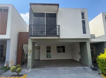 Casa de 3 habitaciones, Monterrey · Casa en Venta en Cerradas de Cumbres Monterrey Equipada Frente a Parque