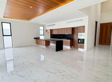 Casa en condominio de 3 habitaciones, Cancún · Casa con Alberca - Renta y Venta Vía Cumbres