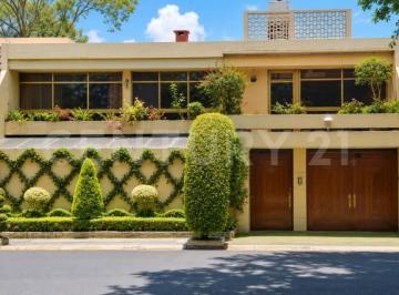 Casa · 523m² · 5 Recámaras · 4 Estacionamientos · Casa en Venta en Campestre Churubusco, Cdmx