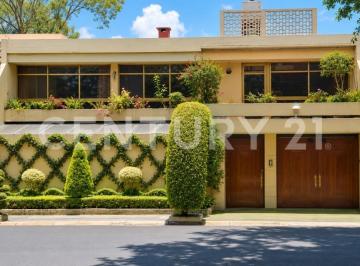 Casa · 523m² · 5 Recámaras · 4 Estacionamientos · Casa en Venta en Campestre Churubusco, Cdmx