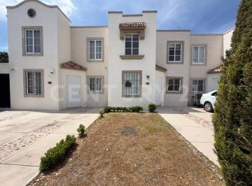 Casa en condominio · 70m² · 2 Recámaras · 1 Estacionamiento · Renta de Casa en Puerta Verona