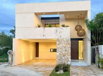 Casa de 3 habitaciones, Mérida · Casa en Venta en Entretat Merida, Yucatan | 3 Recamaras, 300 m² de Construccion