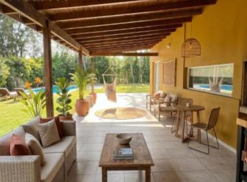 Casa de 5 habitaciones, Cuernavaca · Casa en Cuernavaca
