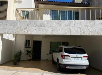Casa de 3 habitaciones, León · Casa en Renta en Gran Jardín