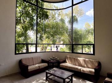 Casa · 280m² · 4 Recámaras · 3 Estacionamientos · Casa en Venta en Campestre del Pedregal, Valladolid, Yucatán.
