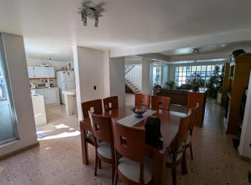Casa · 194m² · 3 Recámaras · 2 Estacionamientos · Casa en Venta en Ecatepec de Morelos