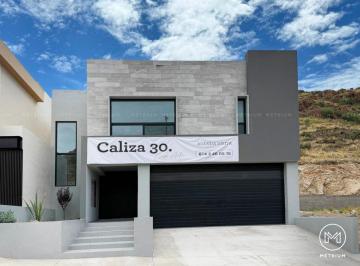 Casa de 3 habitaciones, Chihuahua · Casa Autor Caliza 30, Cumbres de Dominion Frente a Parque