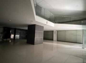 Local comercial · 144m² · Local en Renta Sobre Av Principal