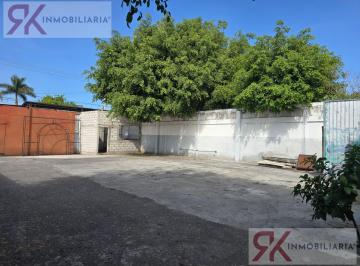 Terreno comercial · 728m² · 10 Estacionamientos · Ubicacion de Oro: Terreno en Venta, No Lo Dejes Pasar.