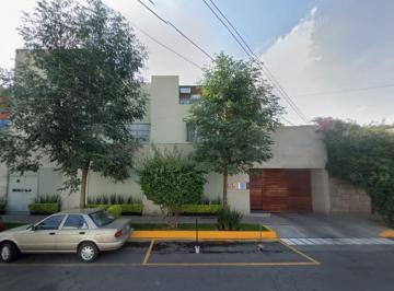 Casa de 4 habitaciones, Tlalpan · Casa en Remate Bancario, Toriello Guerra, Tlalpan, Cdmx