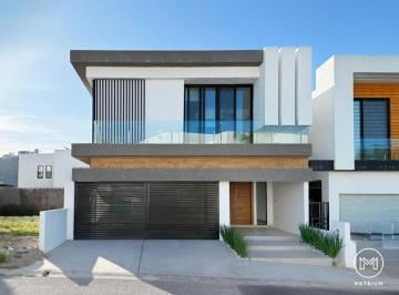 Casa de 3 habitaciones, Chihuahua · Casa en Venta Alpinus 17, Fracc Bosques del Valle Cocina Equipada