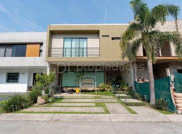 514bddf2518439a5859013964c926a95f2041b350897463d0b81fa56a22f1ed3 · Se Renta Casa Amueblada en Fracción Bosques Cedros (Bosques de Santa Anita)