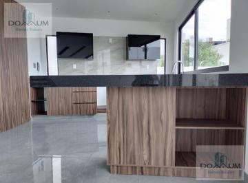 Casa · 270m² · 3 Recámaras · 2 Estacionamientos · Casa en Renta en Punta Tiburón con 3 Recámaras y Alberca
