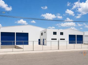 Bodega comercial · 2400m² · 8 Estacionamientos · Bodega en Renta Eje132 - 134 Zona Industrial Slp 2,400 m² y Patio de Maniobras 900 m²