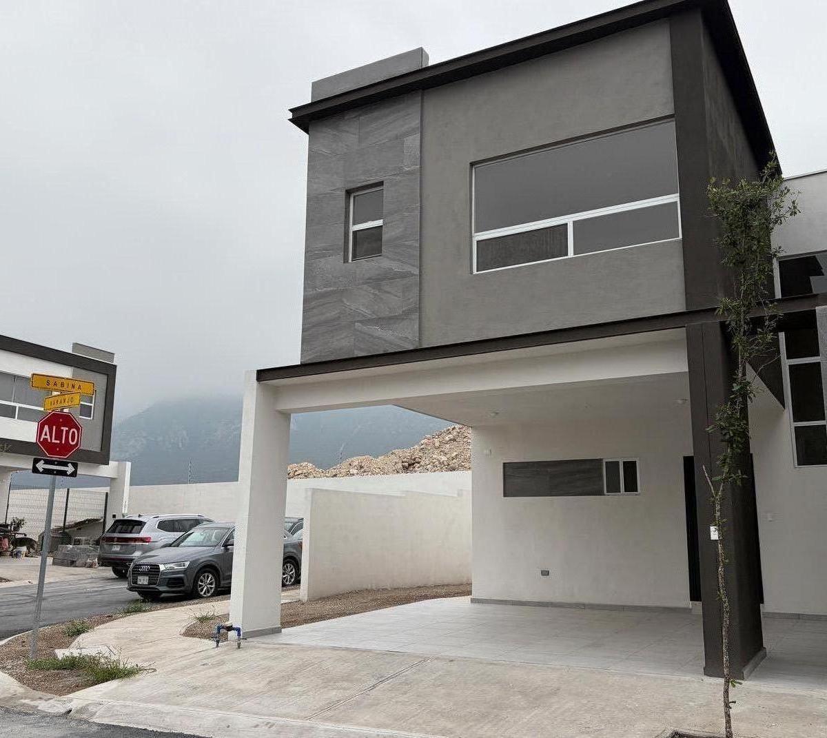 Bosques de La Sierra Santa Catarina Rental House