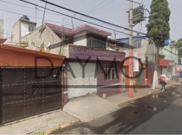 Casa de 5 habitaciones, Iztapalapa · Casa en Villa Figueroa 9, Desarrollo Urbano Quetzalcóatl, Iztapalapa, 09700 Ciudad de México, Cdmx.