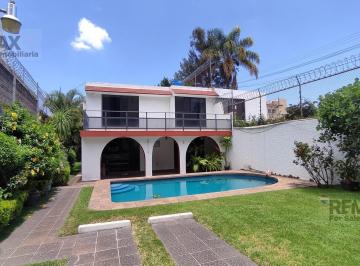Casa · 287m² · 3 Recámaras · 2 Estacionamientos · Venta de Casa en El Fracc. Insurgentes, Cuernavaca, Morelos…clave 6297