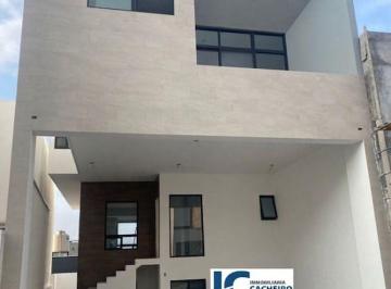 Casa de 3 habitaciones, Monterrey · Hermosa Casa en Cumbres Elite Premier, Privada Veubio.