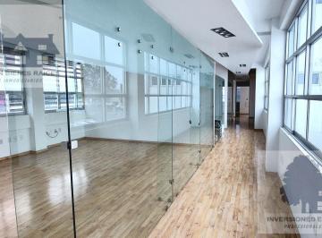 Oficina · 159m² · 1 Estacionamiento · Oficina en Renta en La Zona Mas Estratégica Entre Toluca y Metepec en Av Comonfort Muy Cerca de To