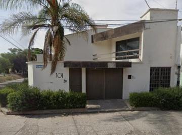 Casa de 4 habitaciones, Tulancingo de Bravo · Bonita y Grande Casa a Solo 10 Min del Centro de Tulancingo, Zona de Alta Plusvalia