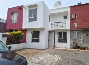 Casa en condominio · 90m² · 3 Recámaras · Casa en Renta en Cedros4000