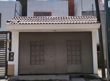 Casa de 2 habitaciones, Tlaxcala · Casa de Dos Niveles en Renta en La Joya, Tlaxcala