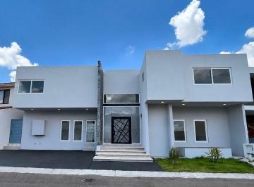 Casa en condominio de 4 habitaciones, Querétaro · Venta Casa Mision de Conca Nueva en Queretaro, Qro.