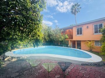 Casa · 388m² · 4 Recámaras · 3 Estacionamientos · Casa en Jacarandas