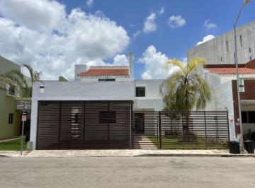 Casa de 3 habitaciones, Mérida · Casa en Renta Fraccionamiento Altabrisa, Mérida