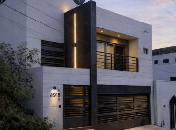 Casa de 3 habitaciones, Monterrey · Casa Remodelada en Venta Pedregal de La Silla