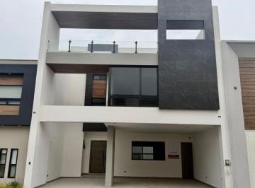 Casa de 4 habitaciones, Santiago · Casa en Venta en Amorada
