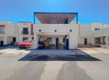 Casa de 3 habitaciones, Hermosillo · Casa en Venta en Provincias Residencial