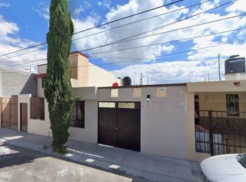 Casa de 3 habitaciones, Matehuala · Casa en Venta, Col. Los Pinos Poniente, Matehuala, San Luis Potosí, México. Lun* Rec. Hipoteca.