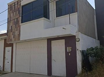 Casa de 3 habitaciones, Chiautempan · Casa en Venta