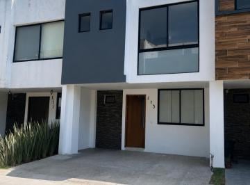 Casa en condominio de 3 habitaciones, Zapopan · Casa en Renta en Coto, Jardines del Valle. 3 Recámaras con Baño y Vestidor