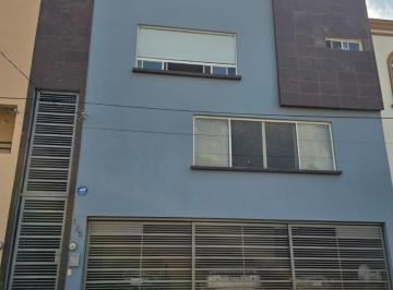 Casa · 200m² · 4 Recámaras · 3 Estacionamientos · Casa en Renta, Amueblada y con Paneles Solares, Satelite, Monterrey