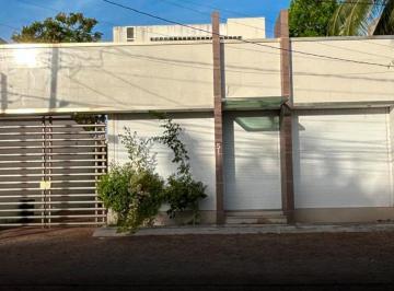 Local comercial · 451m² · 6 Estacionamientos · Edificio Comercial con Showroom, Departamentos y Terraza en Av Palenque Cancún