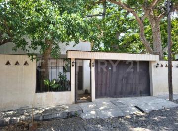 Casa · 145m² · 1 Recámara · 2 Estacionamientos · Casa Amueblada en Renta Comala, Colima